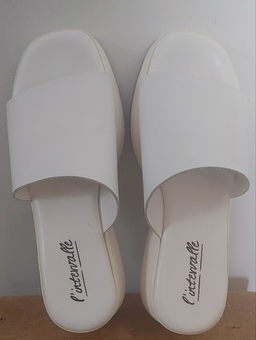 L'INTERVALLE White Platform Slide Sandals - Picture 3 of 3